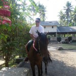 Pferdereiten auf Bali zum Strand, ruhig und gemaechlich.